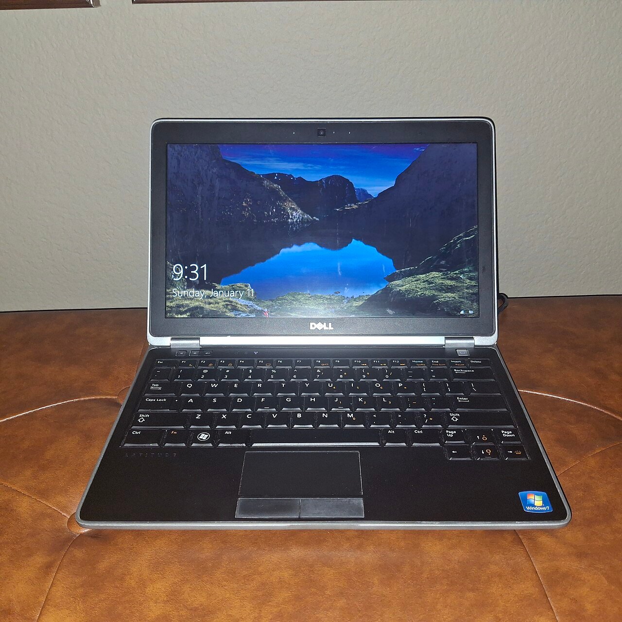 Dell Latitude e6220 — free Wikimedia Commons media